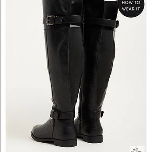Over the knee wide with boots size 6 1/2